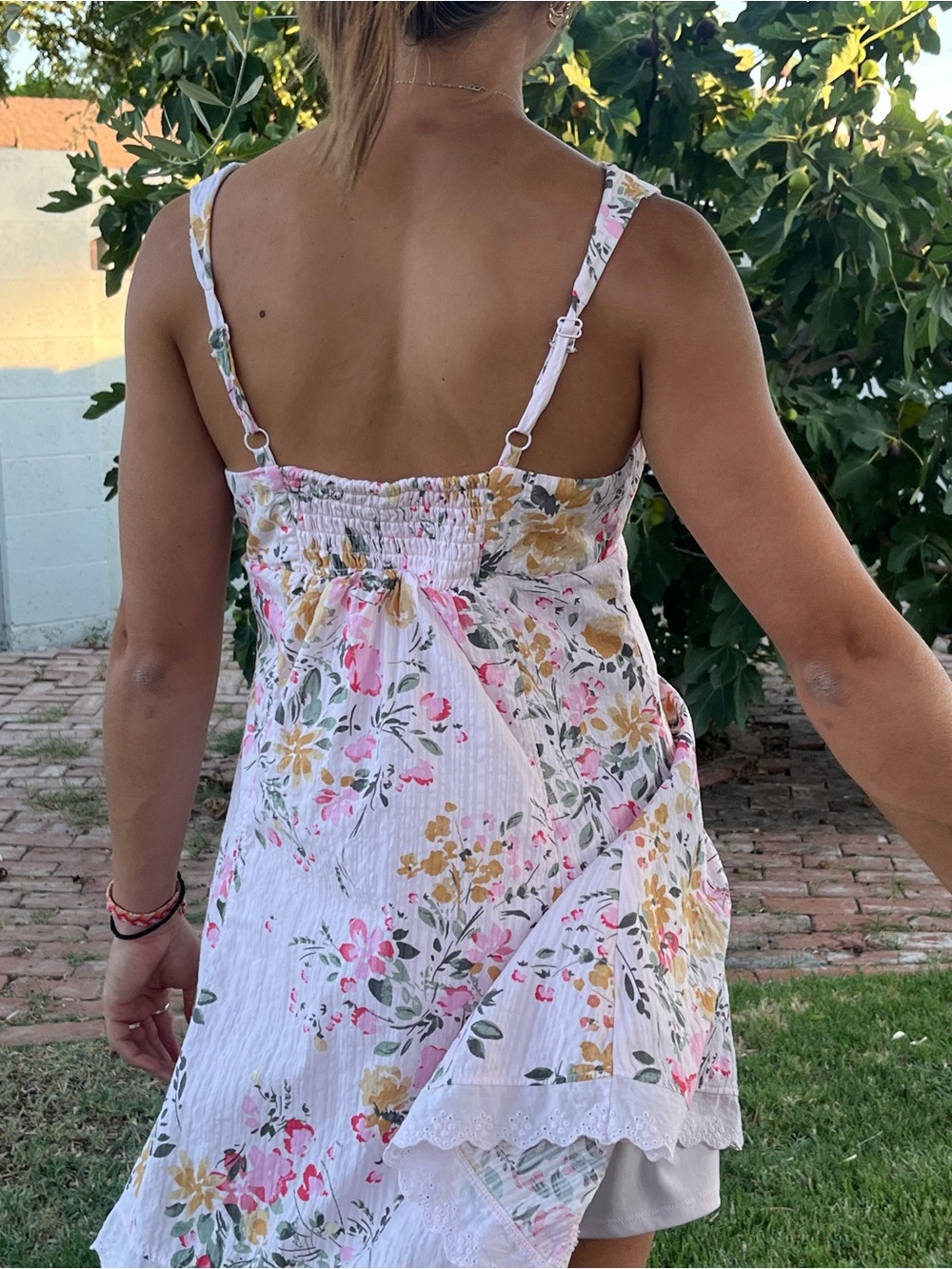 Wild Fable Floral Mini Sundress. Sz M. Straps with button front. Lace trim - Picture 2 of 8